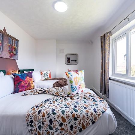 Aseda 4 Bedroom Private Parking, Game Zone -Pool Table, Garden Home Kingston upon Hull Kültér fotó