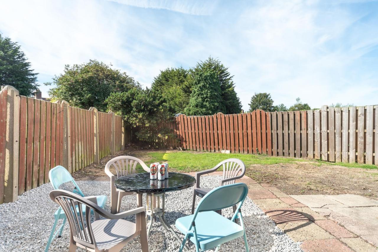 Aseda 4 Bedroom Private Parking, Game Zone -Pool Table, Garden Home Kingston upon Hull Kültér fotó