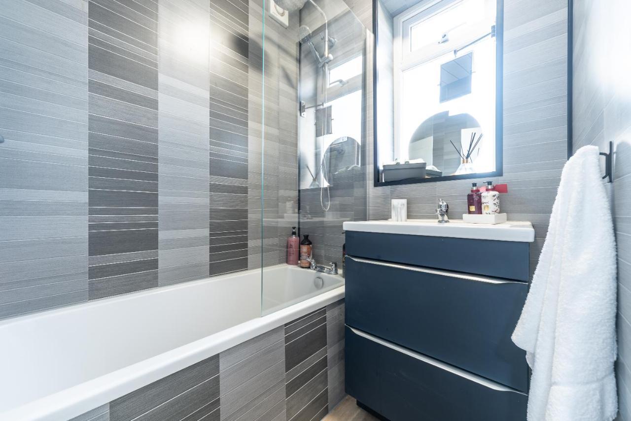 Aseda 4 Bedroom Private Parking, Game Zone -Pool Table, Garden Home Kingston upon Hull Kültér fotó