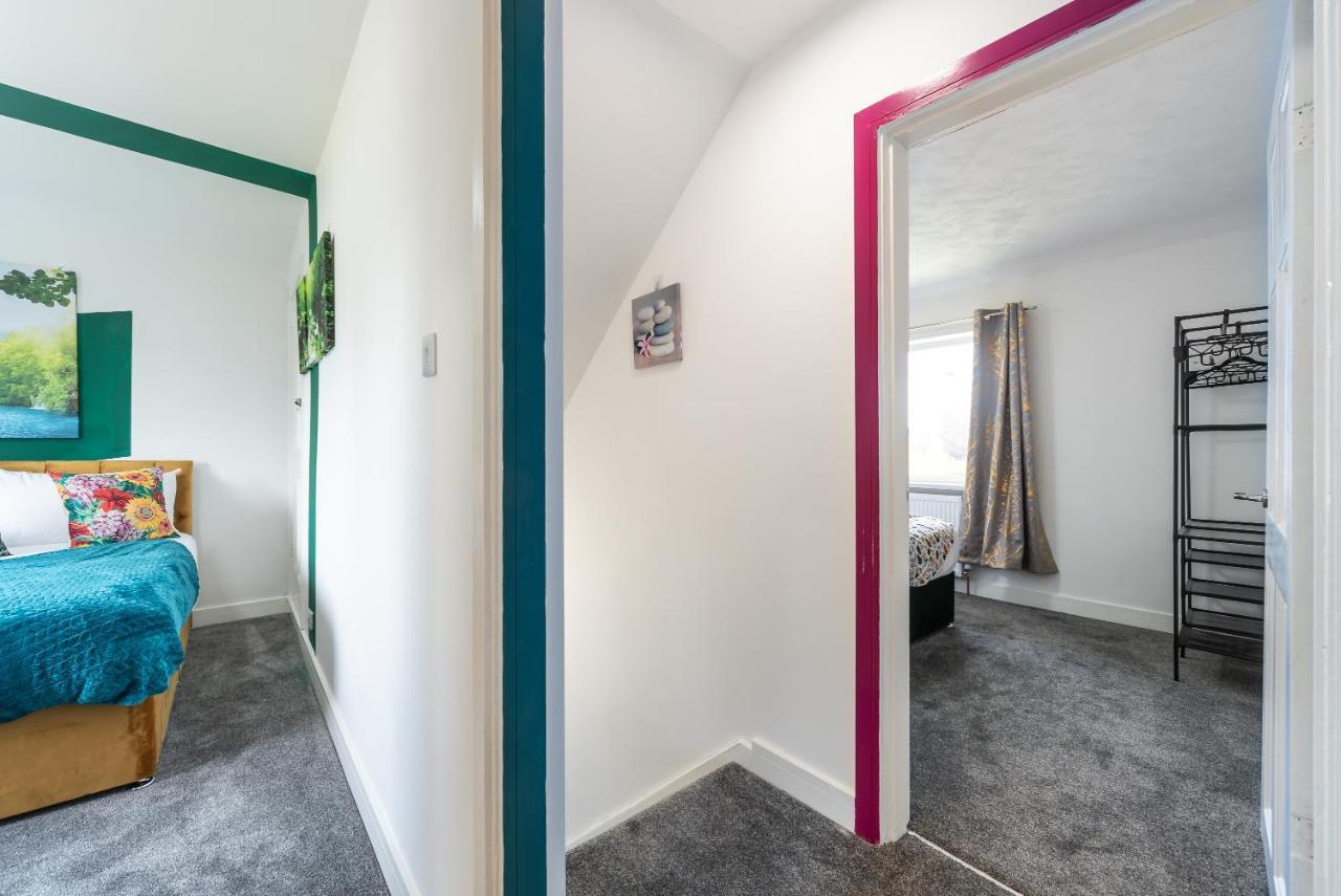 Aseda 4 Bedroom Private Parking, Game Zone -Pool Table, Garden Home Kingston upon Hull Kültér fotó